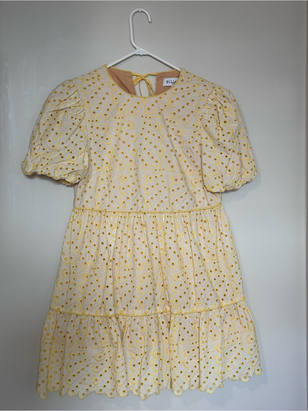 ELLIATT Ambiance Dress Eyelet Mini L - Picture 2 of 14